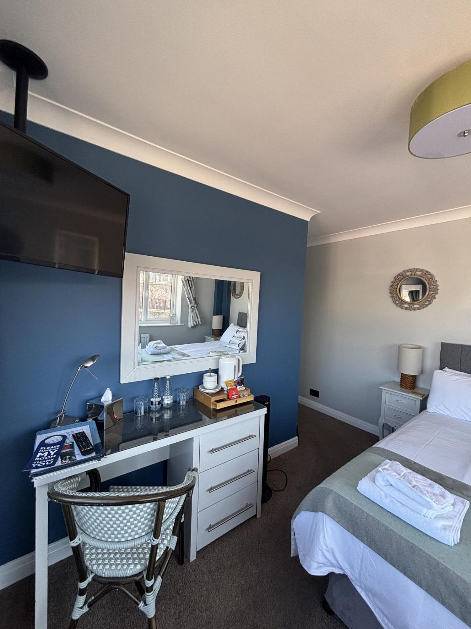 Salt On The Harbour Bed and Breakfast Bridlington Exteriör bild